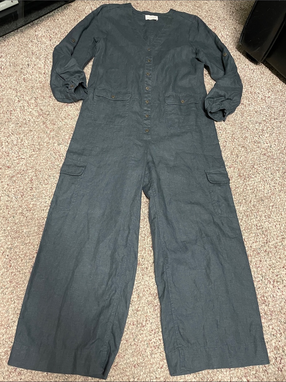 Nomad the label 100% linen blue long sleeve wide leg cargo pocket jumpsuit- new